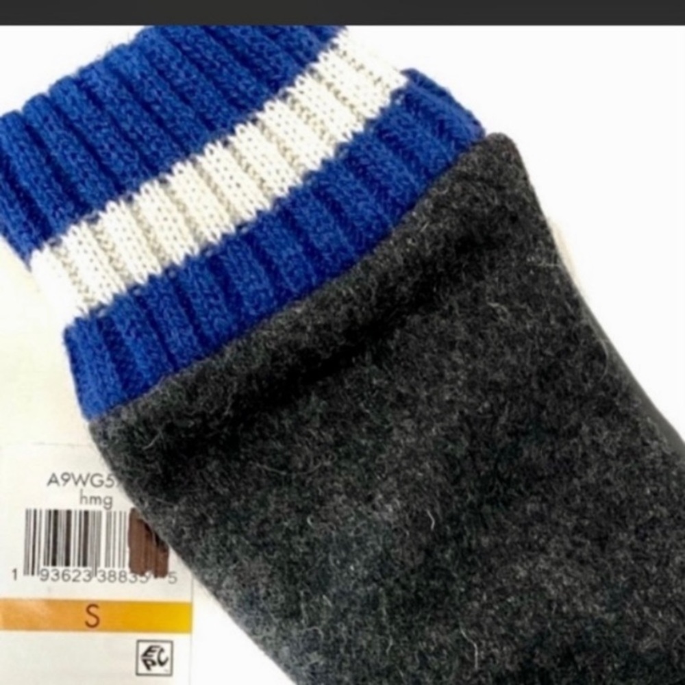 Calvin Klein Women Leather Knit Combo Touchscreen
Gloves Blue Gray NWT - Picture 6 of 7